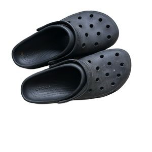 Crocs Classic Sandals Clogs Slip Ons Black Women Sz 11 Beach Summer